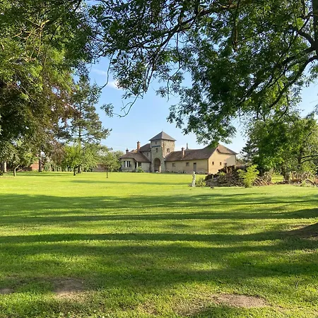 Le Manoir